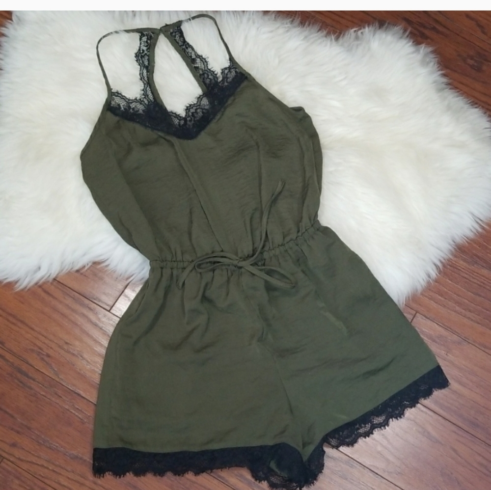 Hollister army green romper